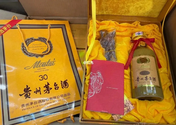 沧州茅台30年与存放三十年老茅台酒质有什么区别？哪个回收价格更高？