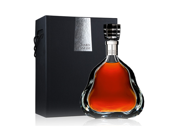 沧州收购轩尼诗李察XO回收Hennessy洋酒干邑白兰地700ml