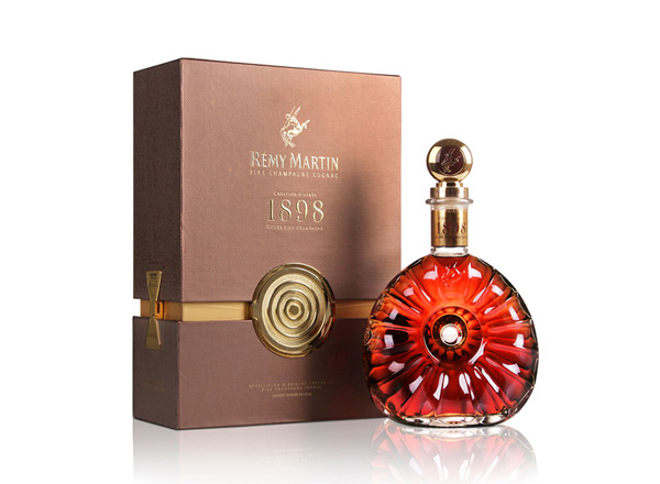 沧州回收人头马1898（RémyMartin Vintage）优质香槟区干邑白兰地洋酒