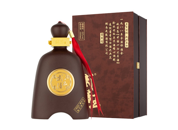 沧州武陵酒回收武陵王武王礼盒装白酒