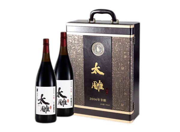 沧州回收太雕黄酒咸亨酒店太雕黄酒2006年冬酿1.8KG*2礼盒装绍兴黄酒
