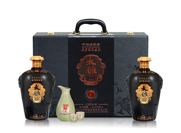 沧州咸亨酒店太雕黄酒回收太雕2007原酿礼盒1.5kg*2糯米酒半甜绍兴黄酒